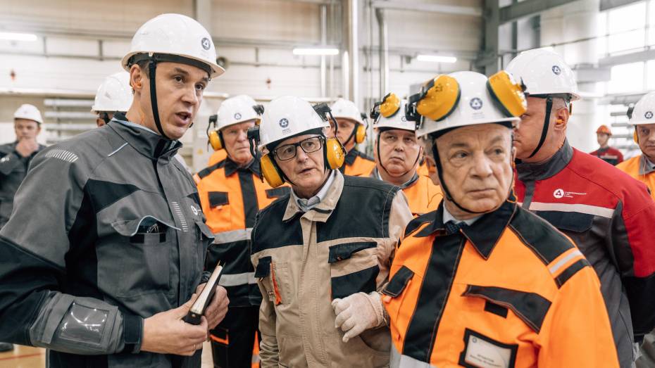 На Нововоронежской АЭС прошли стажировку по охране труда директора атомных станций России