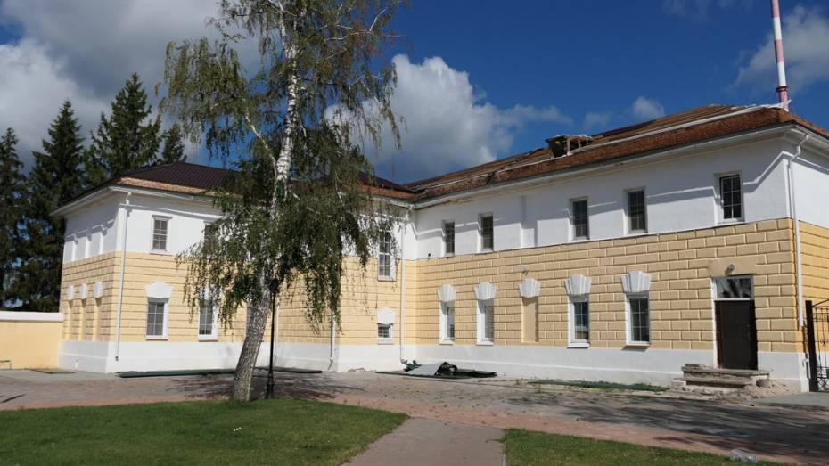 Воронежский губернатор: ремонт в Хреновской школе наездников почти завершен