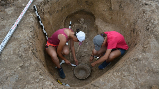 В Воробьевском районе студенты-археологи нашли захоронение аланки