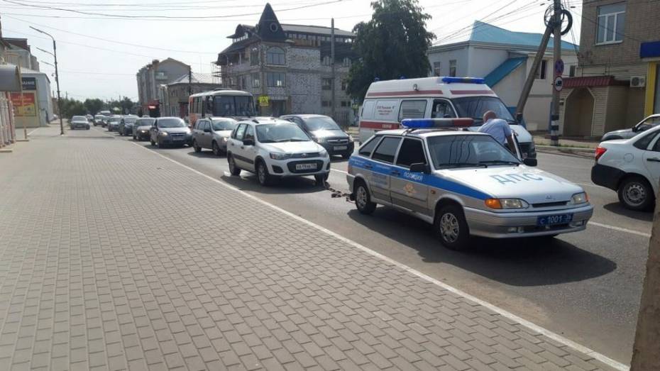 Воронежские полицейские помогли попавшей в трудную ситуацию автомобилистке