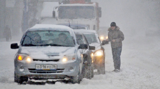 Непогода заставила ГИБДД Воронежской области перейти на усиленный режим