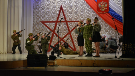 В Острогожском районе прошел первый конкурс инсценированной патриотической песни