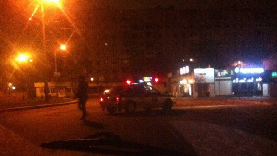 В Воронеже водитель «ВАЗа» наехал на инспектора ДПС при попытке уйти от погони