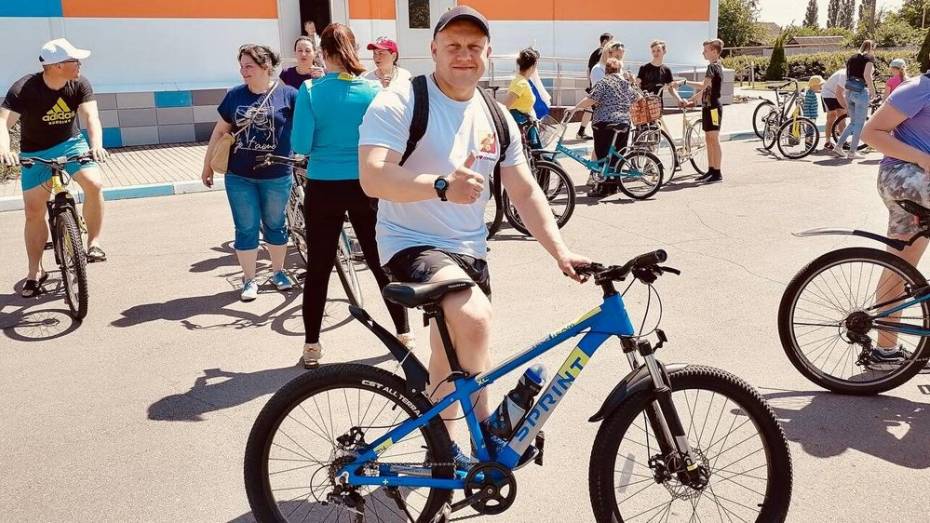 Глава администрации Терновского района на велосипеде доехал до таловского села за 8 часов