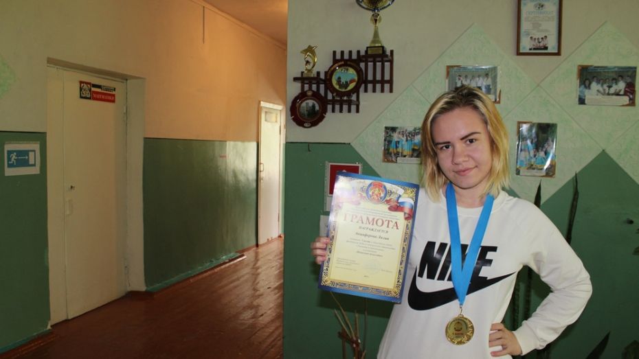 Вокалистка из Ольховатского района победила в областном этапе всероссийского конкурса