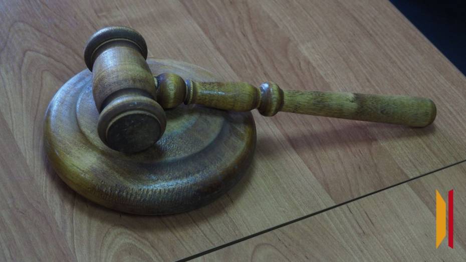 Под Воронежем заключенный организовал казино в колонии