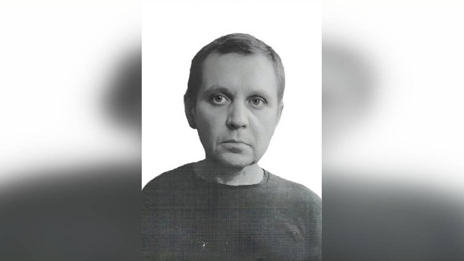 Пропавшего в День Победы 50-летнего мужчину разыскивают в Воронеже