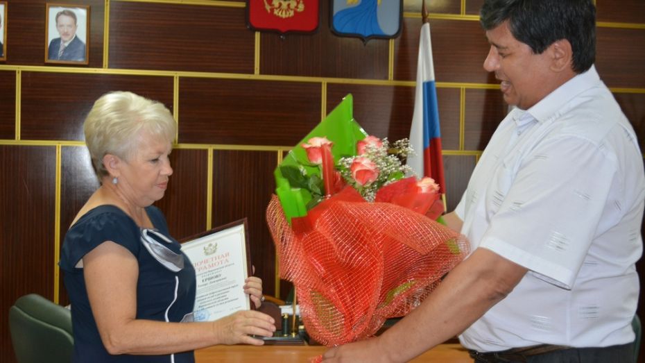 Нижнедевицкая начальница «Россельхозцентра» получила правительственную грамоту