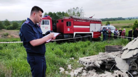 Гибель 3 детей под завалом в Воронежской области привела к уголовному делу