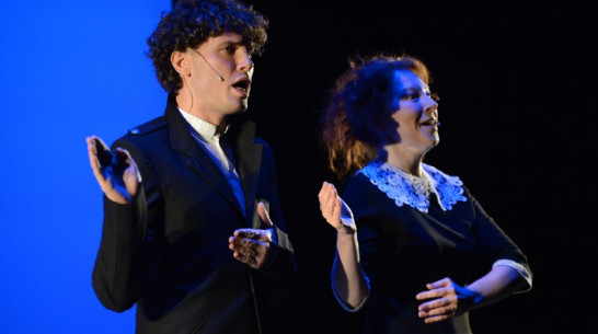 Театр «Практика» привез в Воронеж спектакль на древнерусском языке