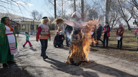 Гуляния на Масленицу отменили в Россоши Воронежской области
