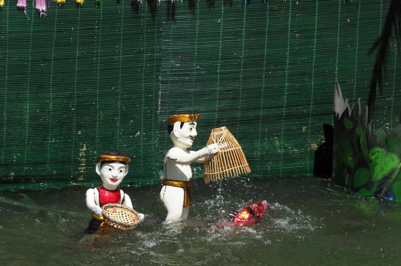 кукольный театр на воде