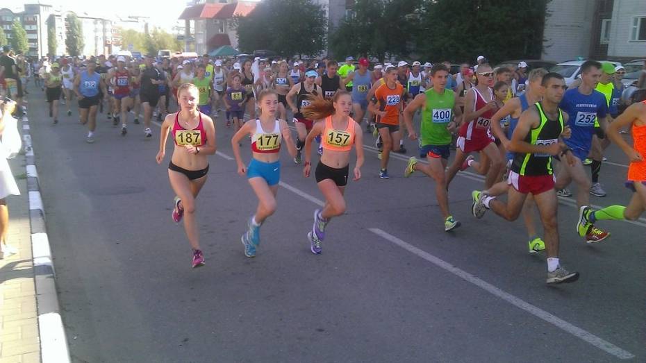 Острогожские легкоатлеты победили в Международном марафоне