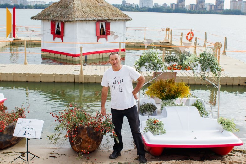 Плакучая изба