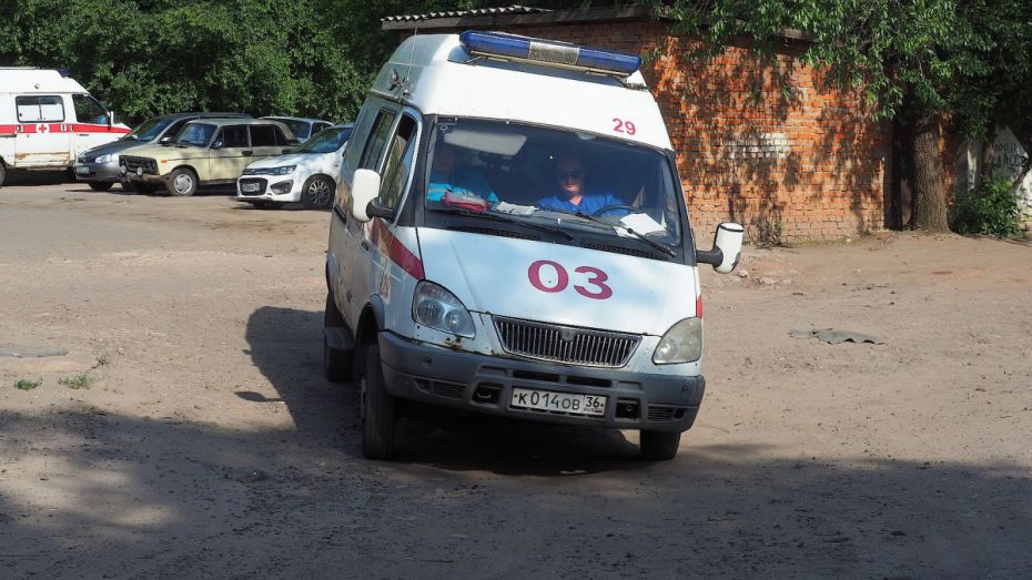 «Семерка» сбила 2 школьниц в Воронеже