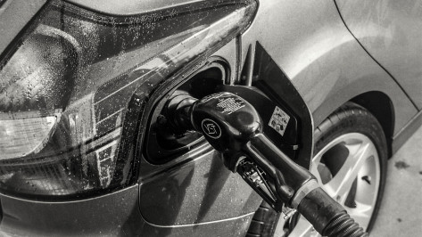 Стало известно, какая марка бензина за неделю подорожала сильнее всего