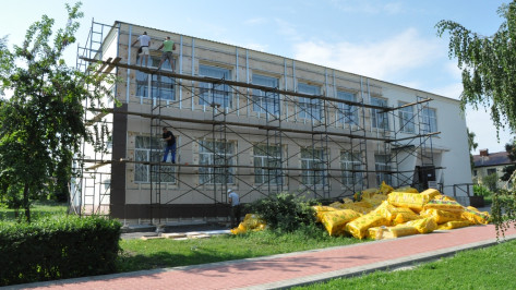 В Эртиле отремонтируют фасад районной библиотеки