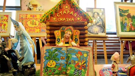 Сочиняя миры. В Воронеже наградили призеров областного фестиваля «Старая, старая сказка»