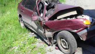 Двое парней разбились на «ВАЗе» в Воронежской области