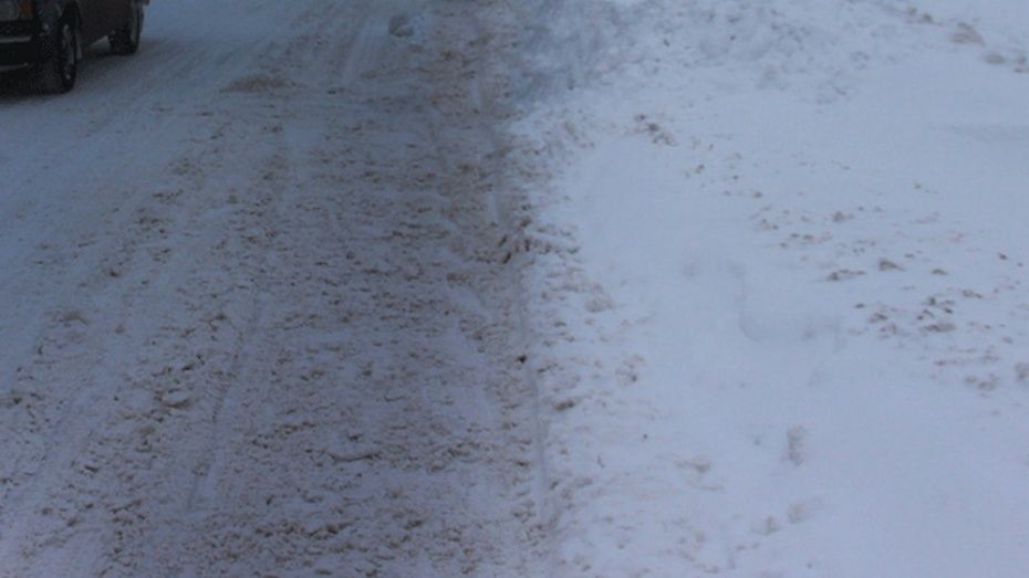 Полиция: участковый в Россоши сбил девушку из-за неубранного снега