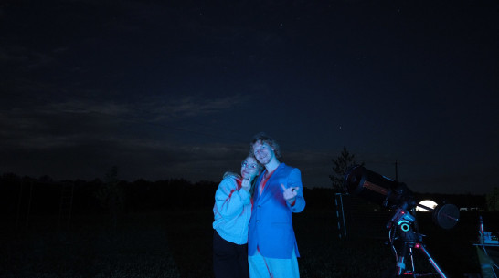 Воронежец сделал возлюбленной предложение под метеорным потоком Персеиды