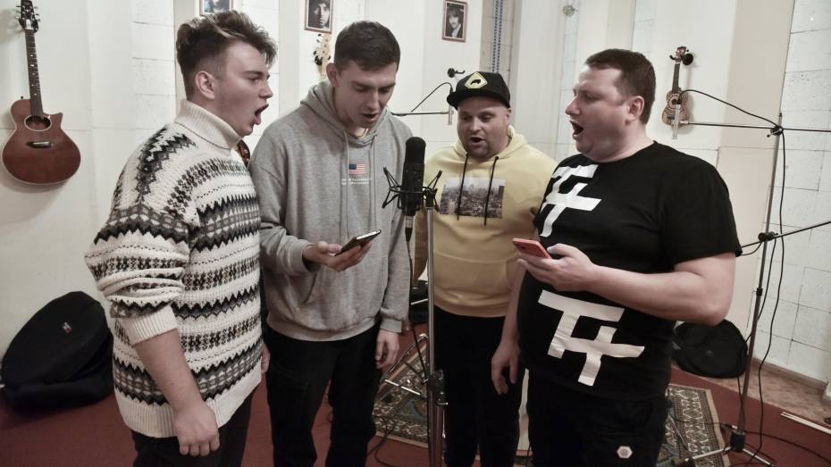 Воронежская рок-группа записала гимн в поддержку «Факела»