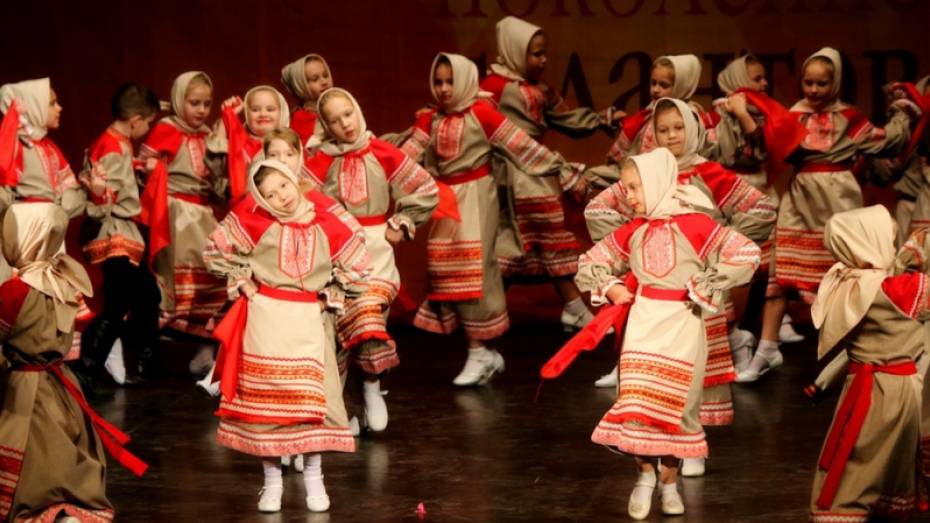 В Грибановке объявили набор детей в хореографический ансамбль «Звездный»