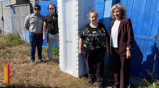 В Таловском районе три семьи получили адресную помощь – бытовую технику и насосную станцию