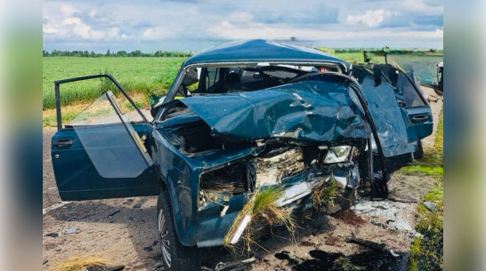 Один человек погиб и пять пострадали в жестком встречном ДТП в Воронежской области