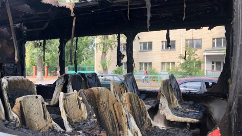 После пожара в автобусе в Воронеже проверят городской транспорт