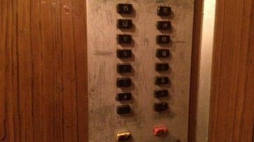 В Воронеже прокуратура оштрафовала управляющую компанию за старые лифты