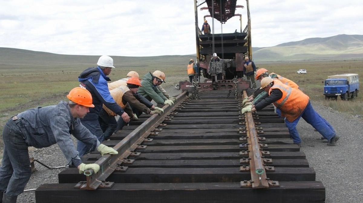 Строительство железных дорог. Железная дорога Казахстан. Тувинская железная дорога. Строительство ЖД путей. Строительство железной дороги казахстан