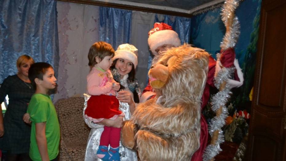Ольховатские журналисты проведут новогоднюю акцию «Подари ребенку сказку»