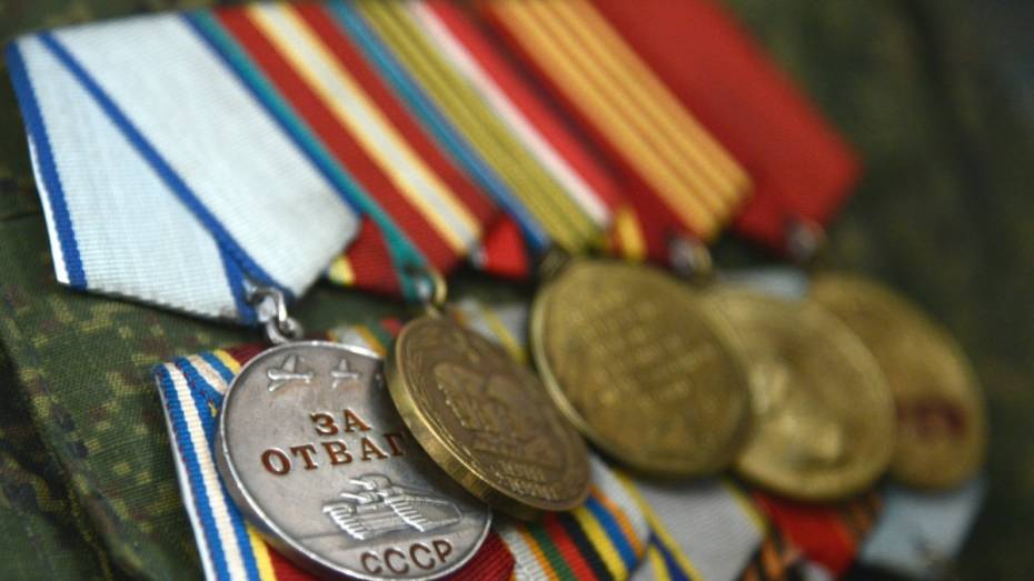 Губернатор поздравил с 30-летием воронежское отделение Российской организации ветеранов