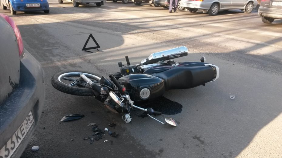 В Семилуках разбился мотоциклист