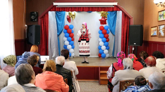 Для богучарцев «серебряного» возраста устроили праздник в Международный день пожилых людей