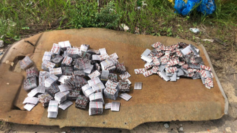 Около 17 тыс таблеток изъяли у 2 наркоторговцев в Нововоронеже