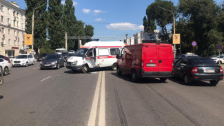 В Воронеже «скорая» устроила ДТП на Заставе