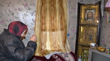 В Грибановском районе у 85-летней пенсионерки украли 5 икон и 3 тыс рублей