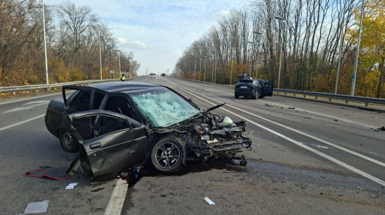 Под Воронежем «Богдан» врезался в Jetour: пострадали 4 человека
