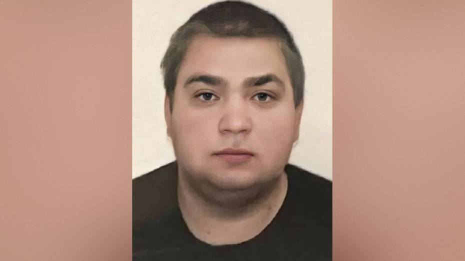 Под Воронежем пропал молодой мужчина с зелено-голубыми глазами