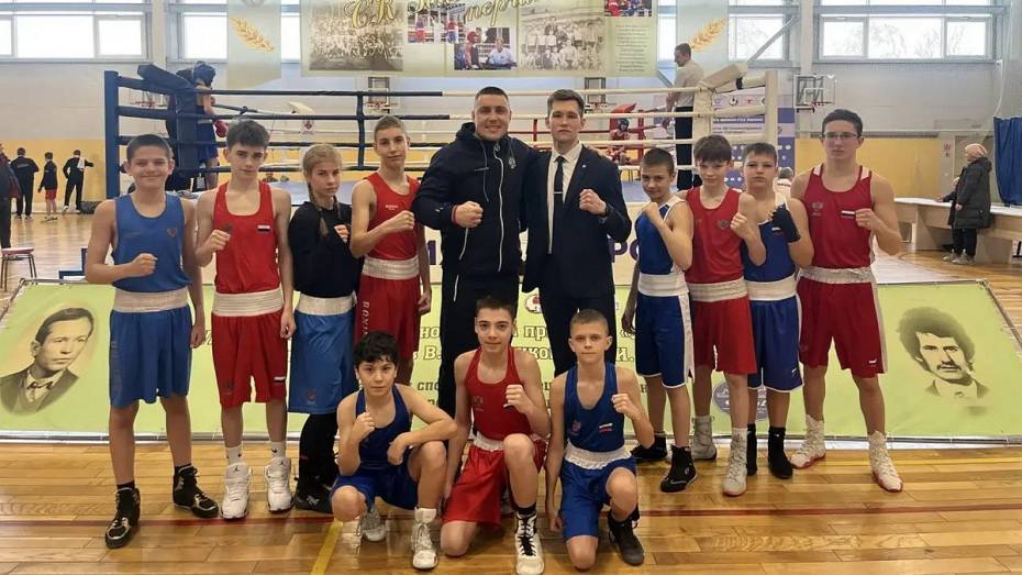 Богучарские боксеры выиграли 4 «золота» на областном турнире