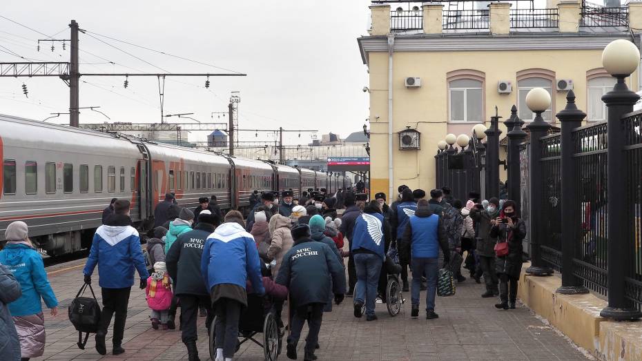Воронежская область готова принять до 7 тыс эвакуируемых из Донбасса