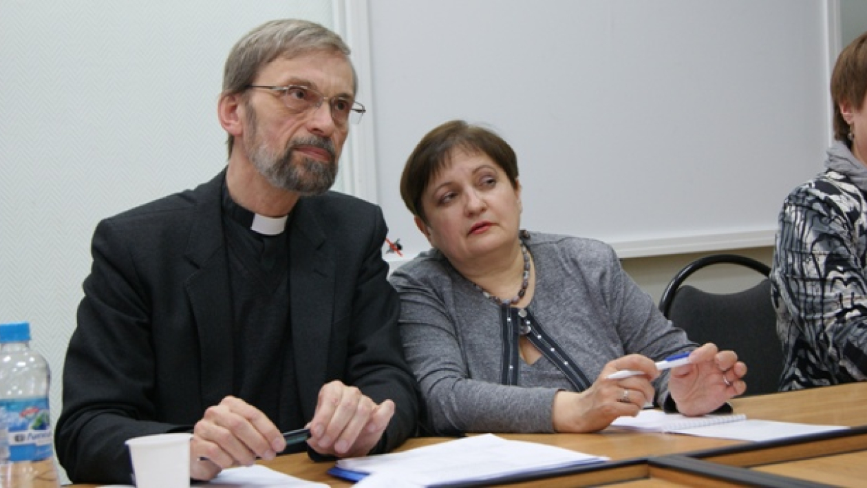 В Воронеже православные, католики и лютеране обсудили вечные проблемы 