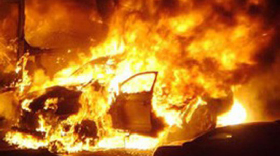 В Воронежской области двое парней угнали у фермера машину, попали в ДТП и сожгли автомобиль, чтобы замести следы