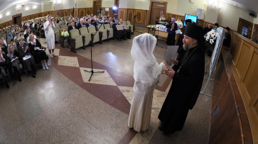 Родители больных детей получили средства, собранные воронежцами в ходе акции «Белый цветок»