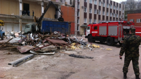 Воронежские спасатели потушили пожар в «Центральном доме мебели»