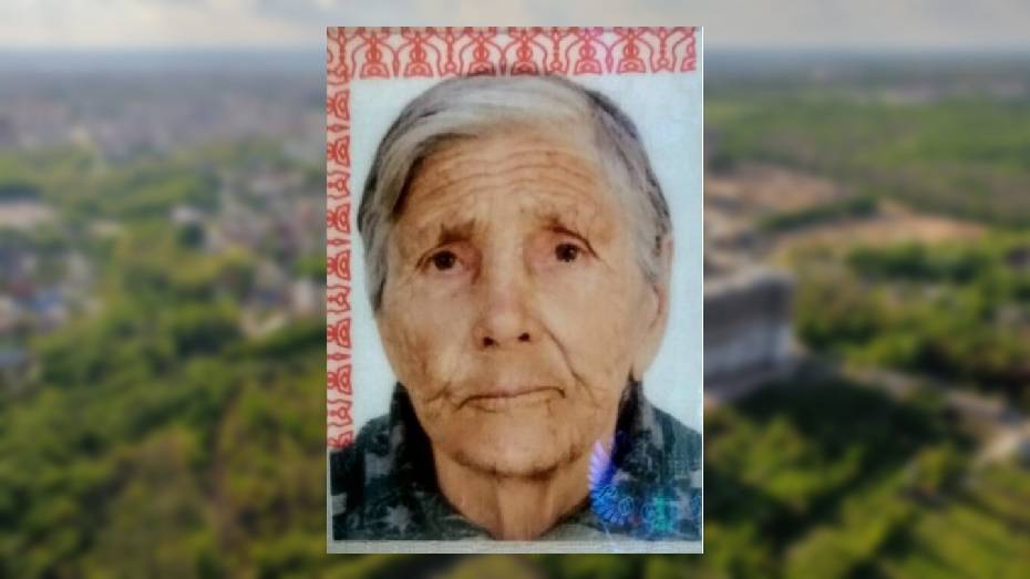 В Воронежской области пропала бабушка в красной шапке 