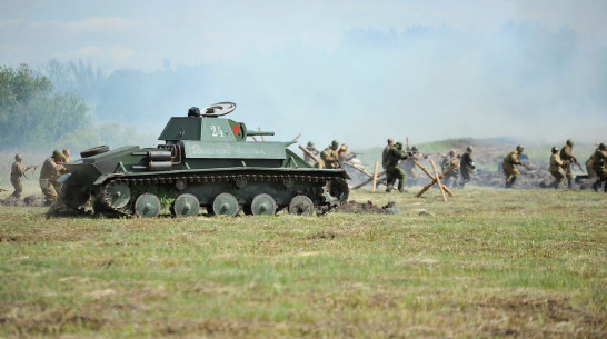 Жителей Воронежской области позвали на выставку военной техники