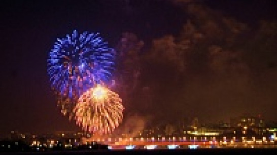 Салют в Воронеже на 9 Мая начнется в 22 часа (РАСПИСАНИЕ празднования Дня Победы)